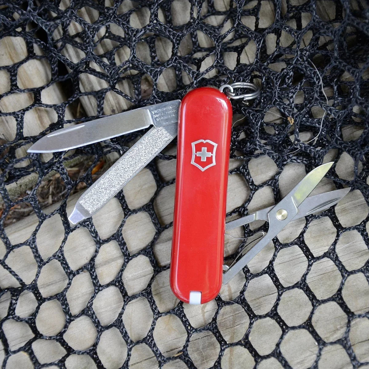 Victorinox Sizewiss Army Classic SizeD Pocket Knife, Red